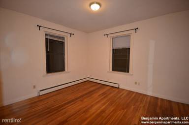 Main picture of 1242 Commonwealth Ave