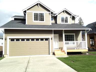 Main picture of 215 Mashell Ave S