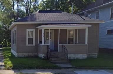 Main picture of 618 Logan Ave