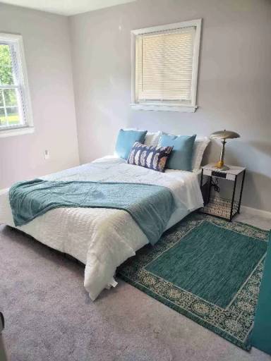 Main picture of 1706 Taylor Ave