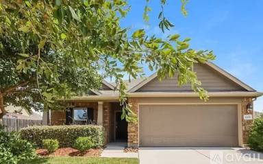 Main picture of 2205 Pine Creek Ct