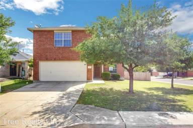 Main picture of 300 Browning Dr