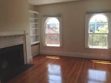 Main picture of 470 Beacon St