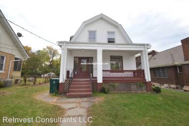 Main picture of 209 Sturgis Ave
