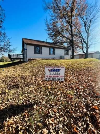 Main picture of 49 Fowler Ln