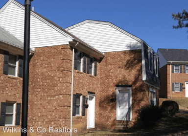 Main picture of 443 Hermitage Dr