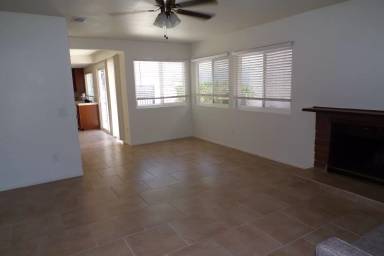 Main picture of 11414 Benton St