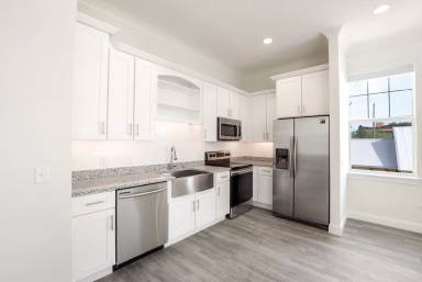 Main picture of 109 S Boyd St