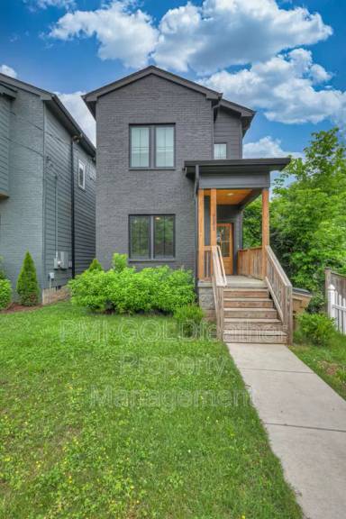 Main picture of 709B 23rd St