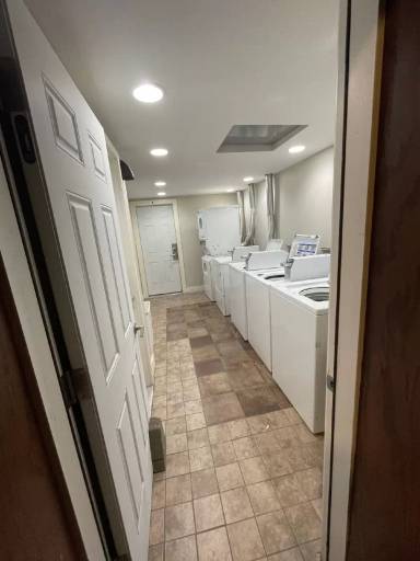 Main picture of 2714 Ingersoll Ave