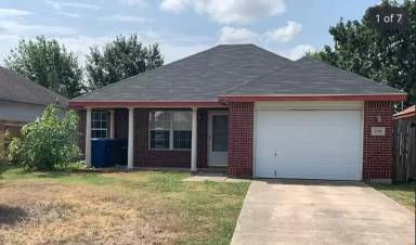 Main picture of 208 Margo St