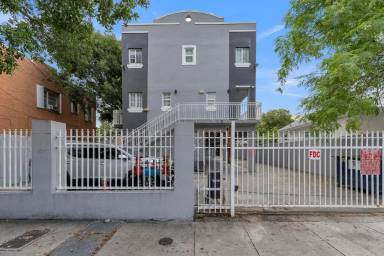 Main picture of 1421 SW 3rd St