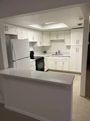 Main picture of 3065 Saint Paul Dr