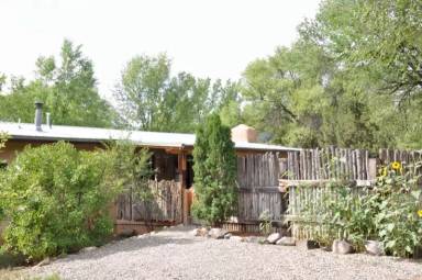 Main picture of 104 Guthrie Ln