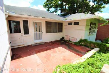 Main picture of 2761 Pacific Heights Rd