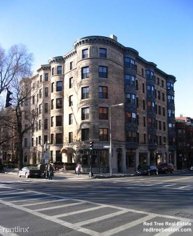 Main picture of 371 Commonwealth Ave
