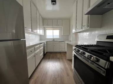 Main picture of 1871 Pacific Ave