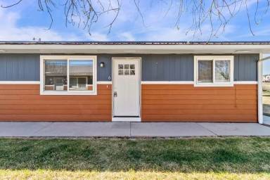 Main picture of 1907 Pecan St