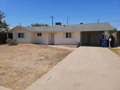 Main picture of 524 W 3rd Pl