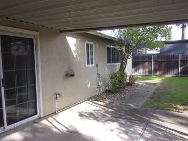 Main picture of 468 Robert Rd