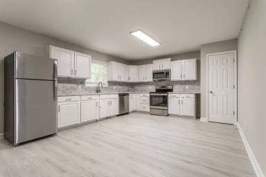 Main picture of 828 Bashford Rd