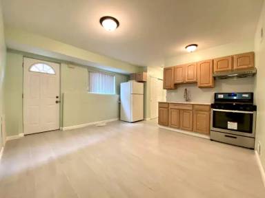 Main picture of 3536 Amboy Rd