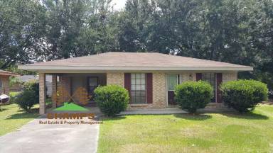 Main picture of 302 Bloomfield Dr