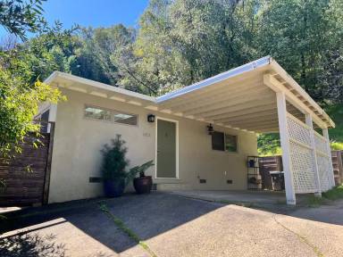 Main picture of 556 Scenic Ave