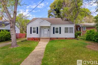 Main picture of 210 Lawrence St