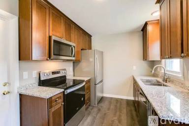 Main picture of 1837 Hayes St NE