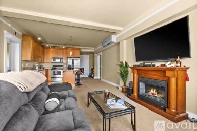 Main picture of 714 Market St