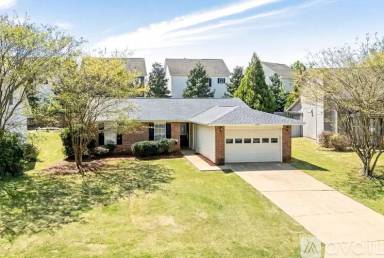Main picture of 770 Whitaker Ln
