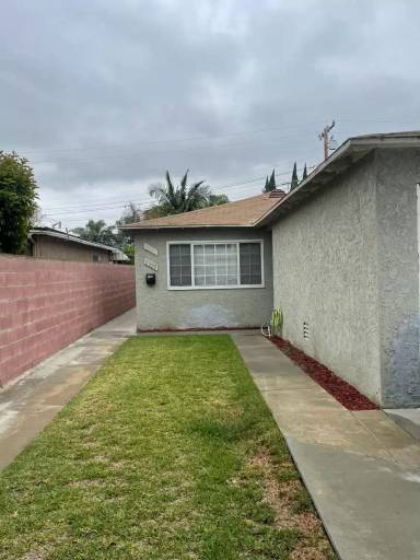Main picture of 3539 Baltic Ave
