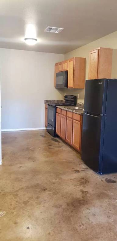 Main picture of 2222 Queens Hwy