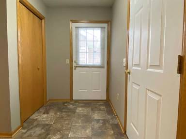 Main picture of 1701 Industrial St