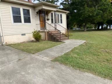Main picture of 606 Adams St