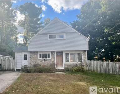 Main picture of 28 Carron Ln