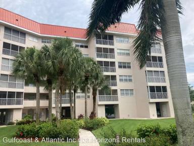 Main picture of 270 N Collier Blvd