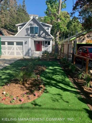 Main picture of 702 Paige Ln