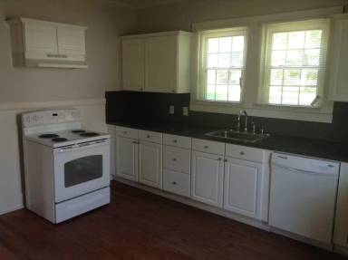 Main picture of 221 Ross St