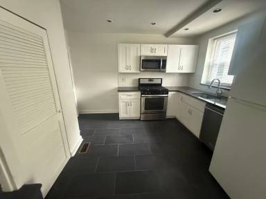 Main picture of 251 Fulton St