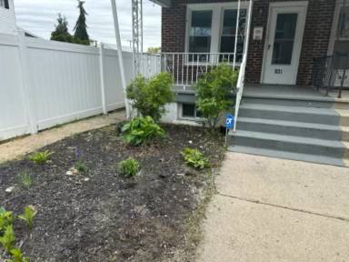 Main picture of 931 S Filmore St