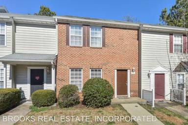 Main picture of 1526 Creek Ct