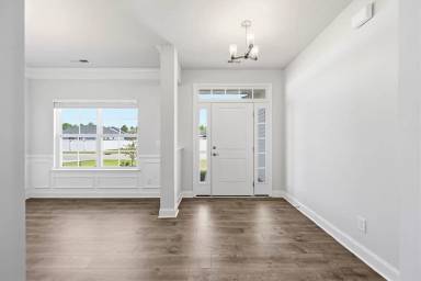 Main picture of 903 Eakins Ln