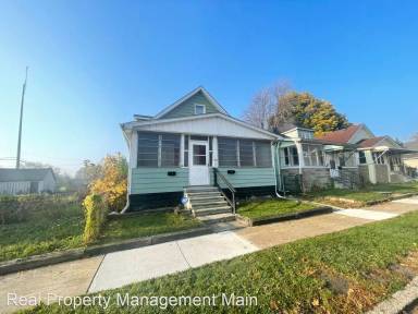 Main picture of 82 Forest St