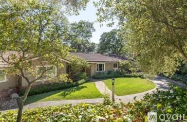 Main picture of 50 Oakcrest Ct