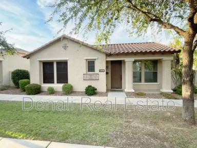 Main picture of 4643 E Maplewood St
