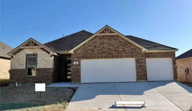 Main picture of 218 Cheyenne Trl