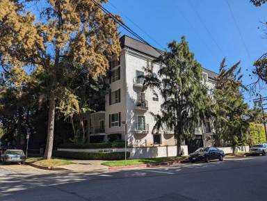 Main picture of 100 N Wetherly Dr
