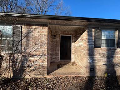 Main picture of 808 S Glenwood Ave